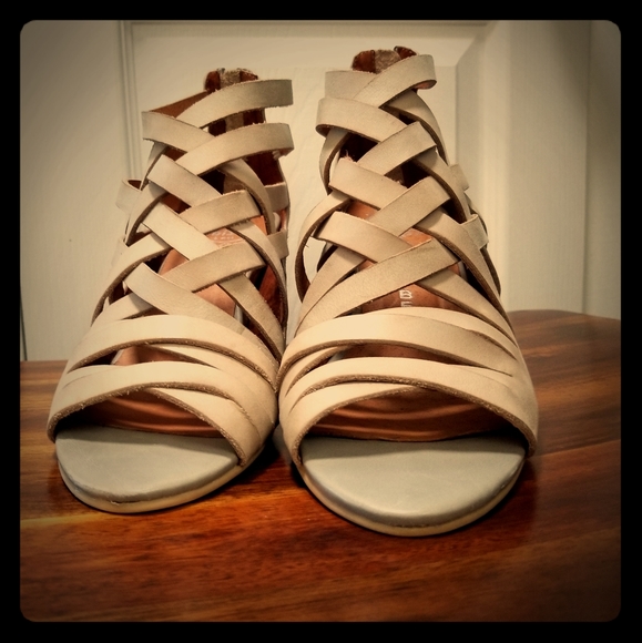 Jeffrey Campbell Shoes - Jeffrey Campbell Ibiza Zuma nude wedge sandals 7.5